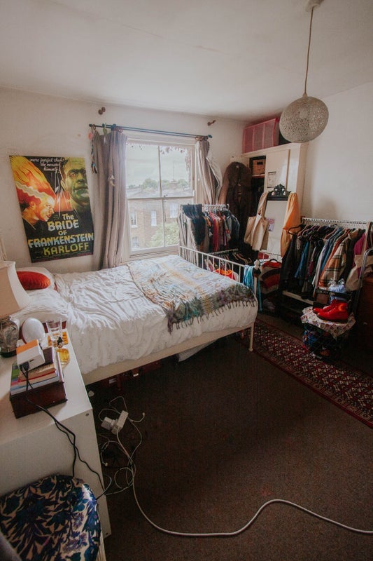 Room Blackstock Road in Greater London