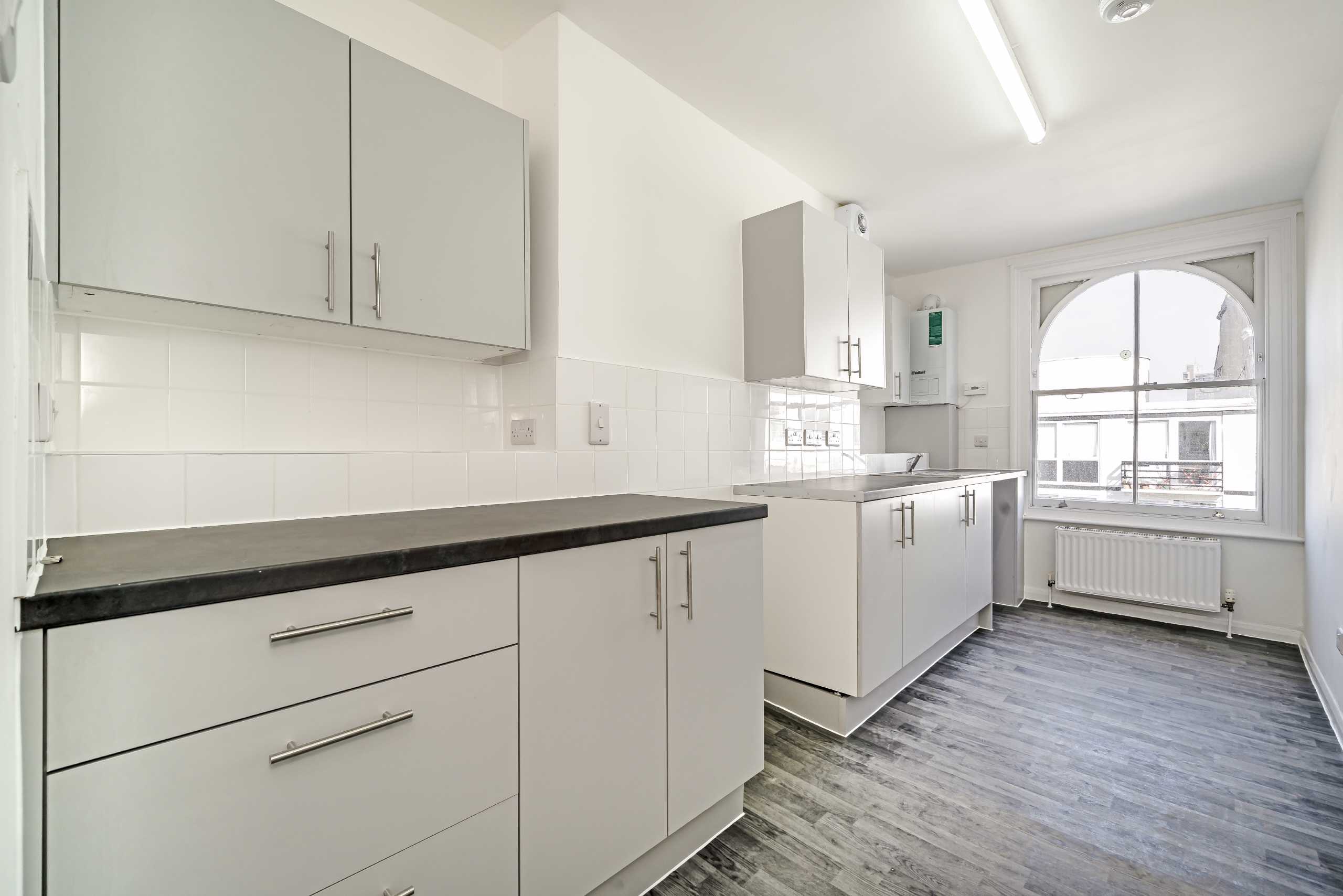 Flat Powis Square in Greater London