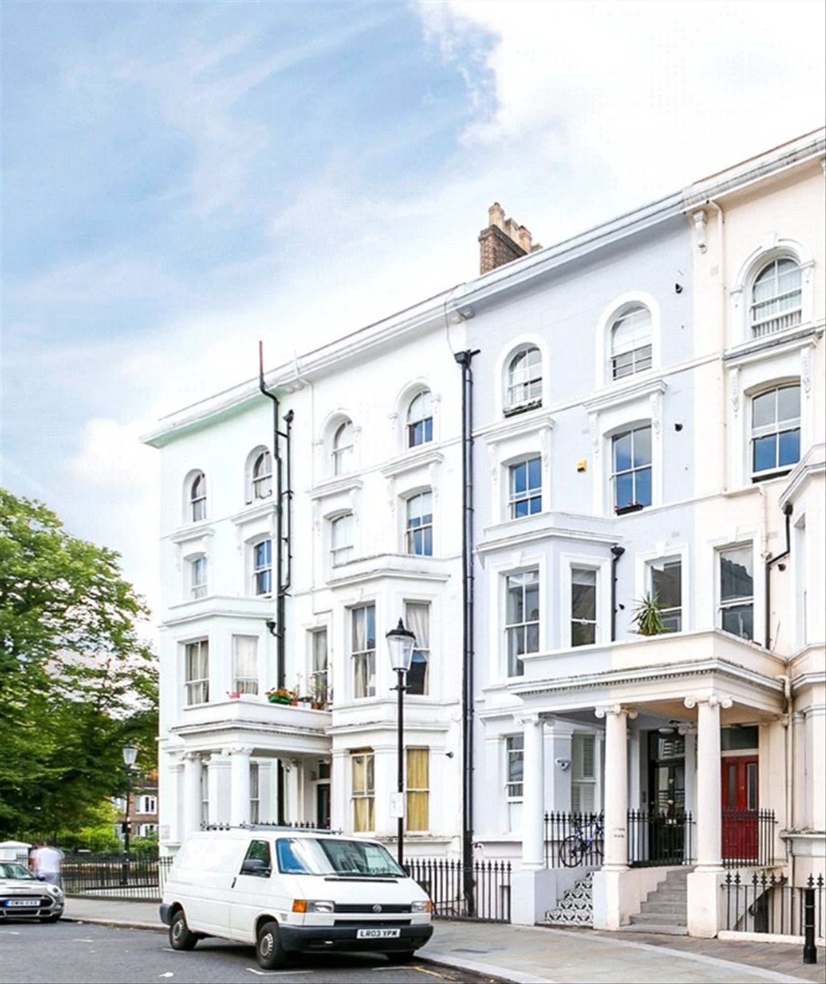 Flat Powis Square in Greater London