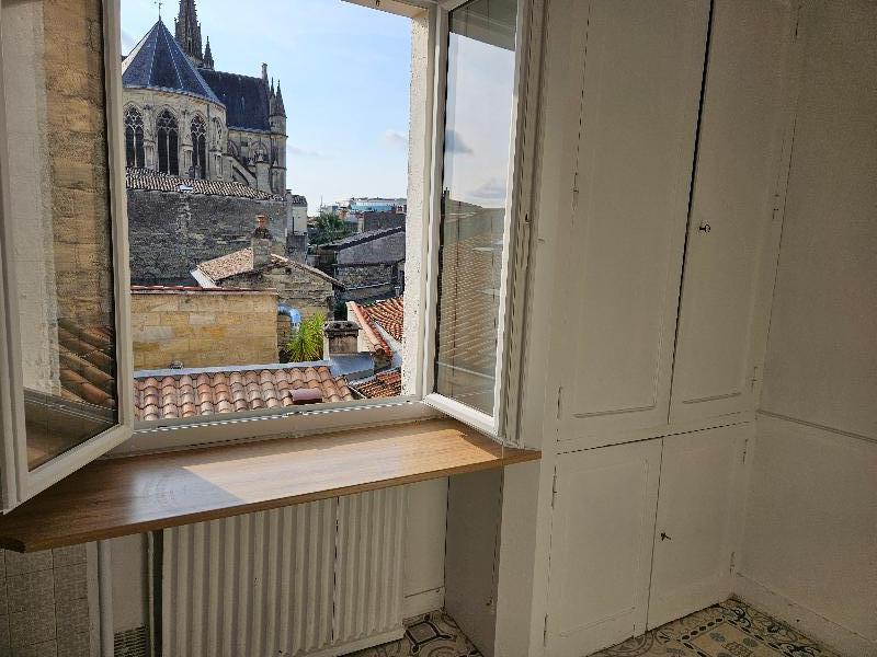 Flat Rue des Treilles in Libourne