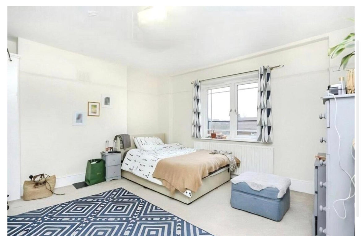 Flat Granville Park in Greater London