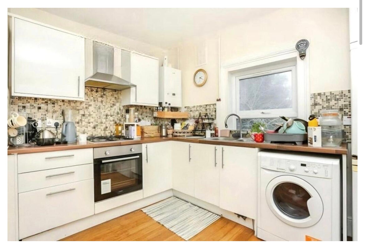 Flat Granville Park in Greater London