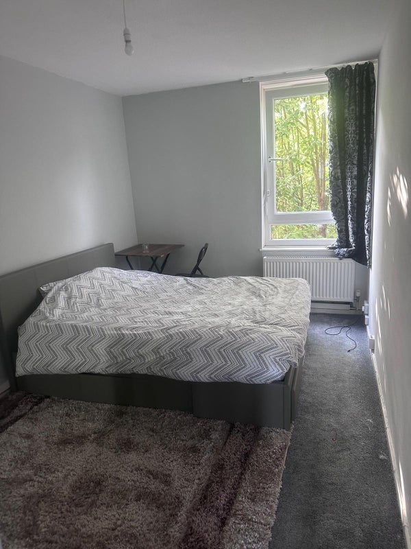 Room Kessock Close in Greater London