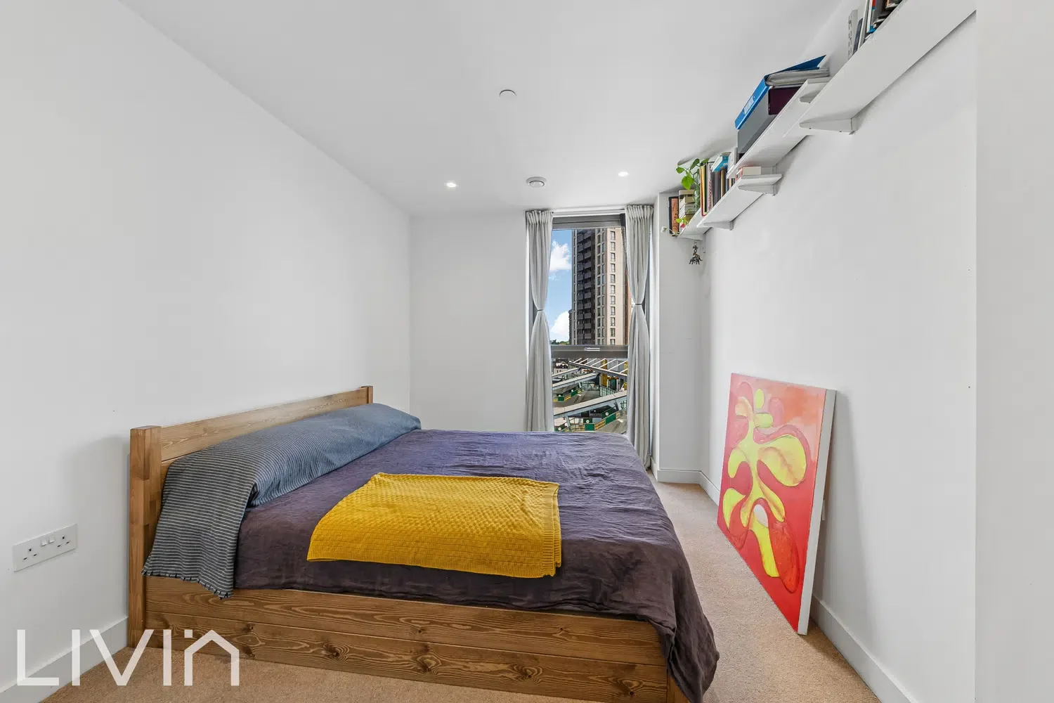 Flat Caithness Walk in Greater London