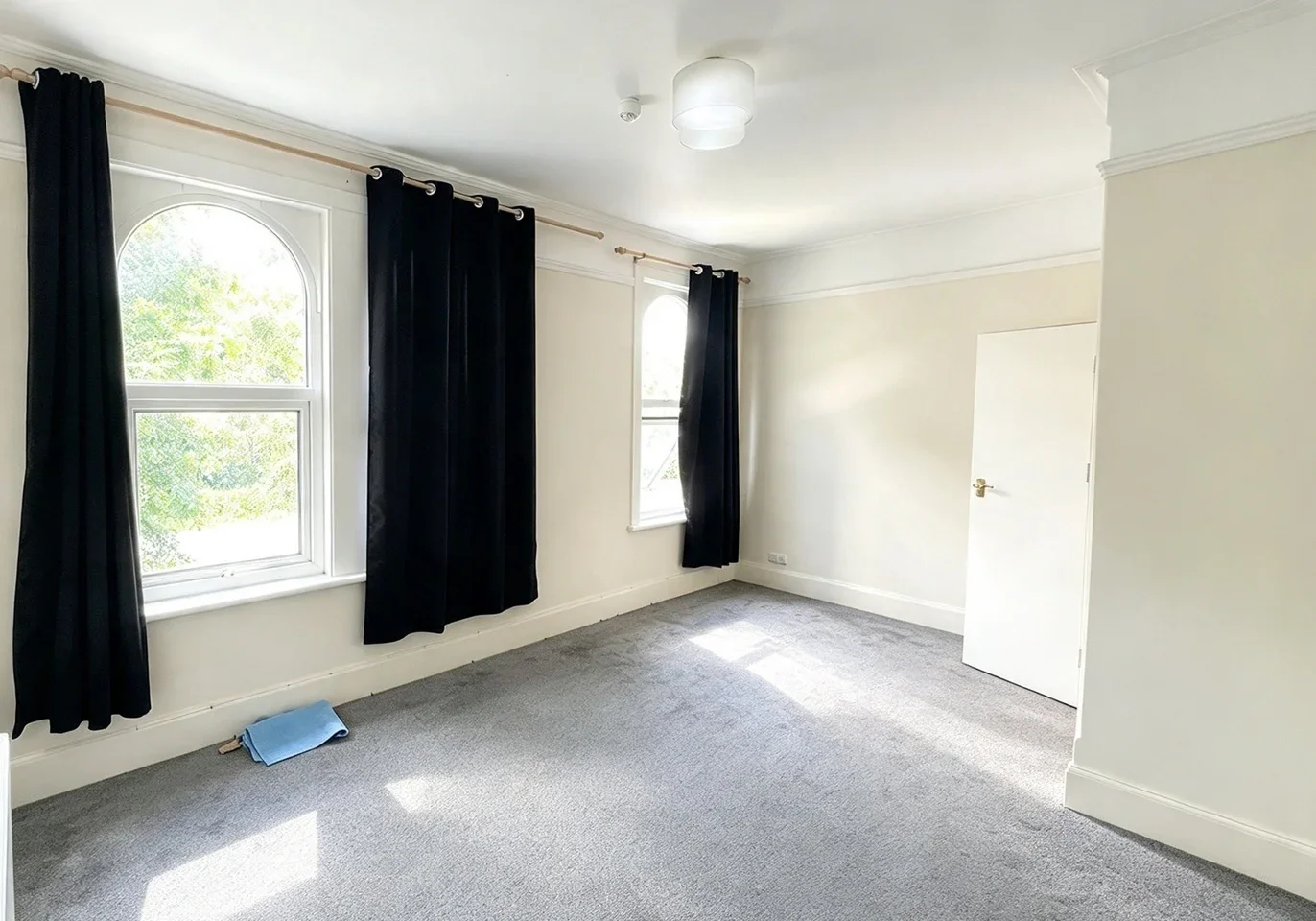 Flat Overcliffe in Gravesham