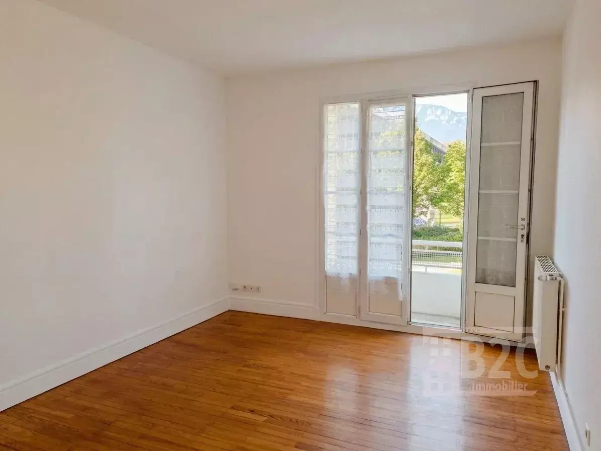 Appartement Avenue Jeanne d'Arc à Grenoble