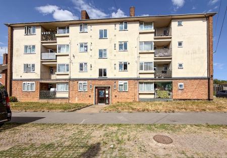 Flat Chaulden Lane in Dacorum
