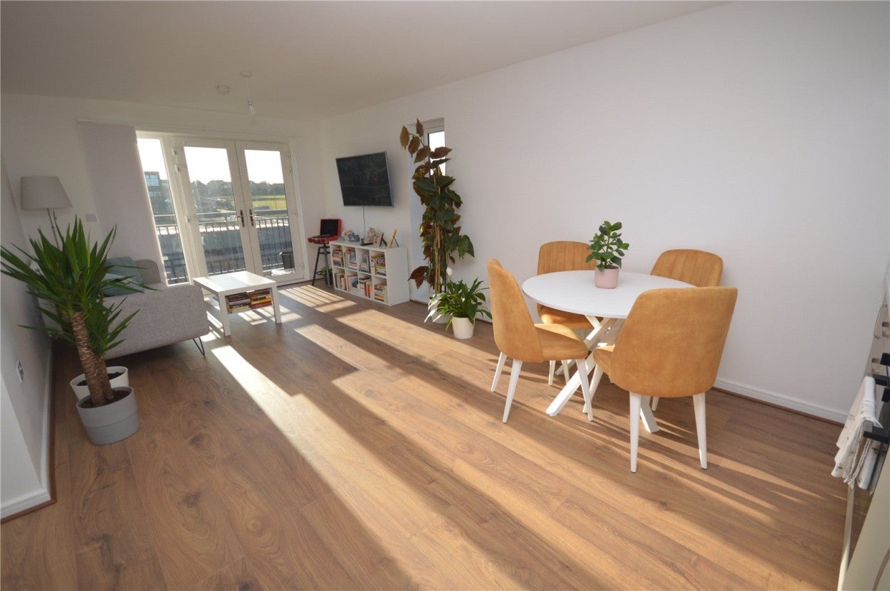 Flat Dukeminster Road in Dunstable