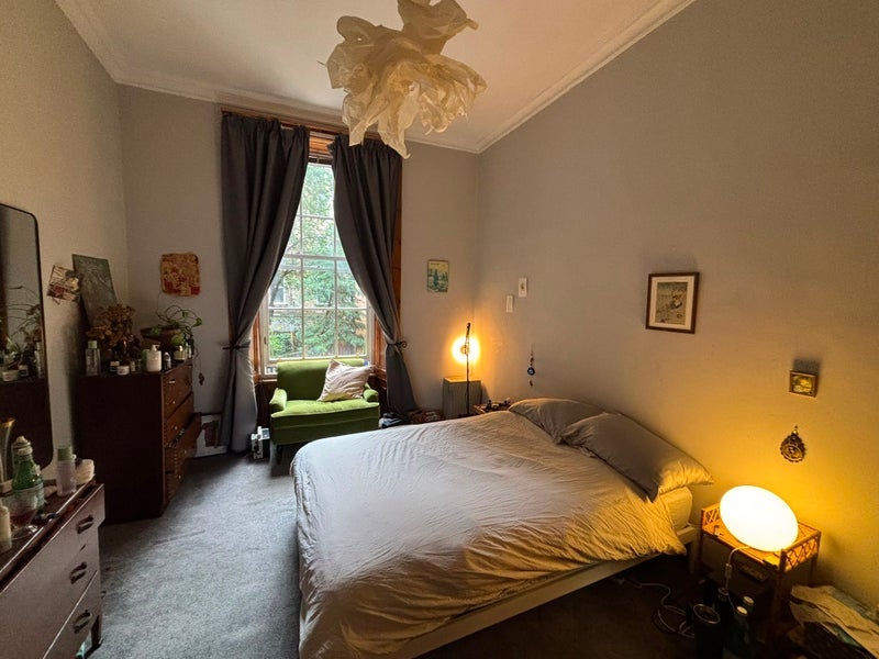 Room West End Park Street in Glasgow