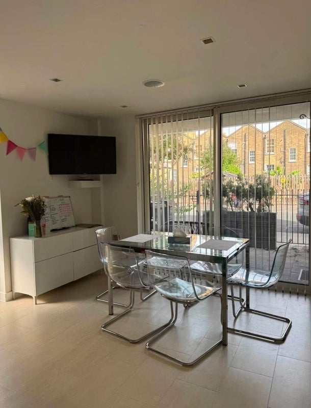 Room Prestwood Street in Greater London