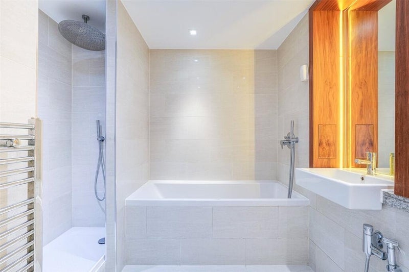 Room Prestwood Street in Greater London