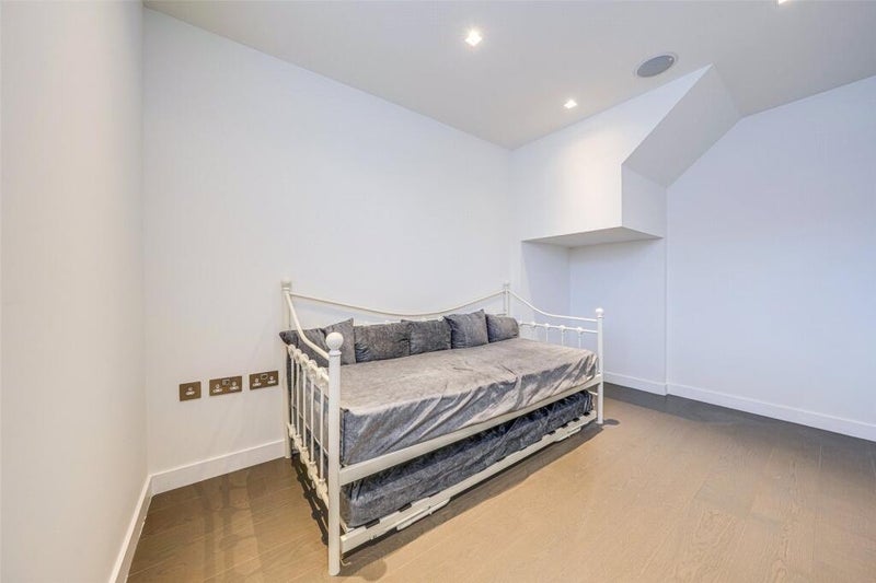 Room Prestwood Street in Greater London