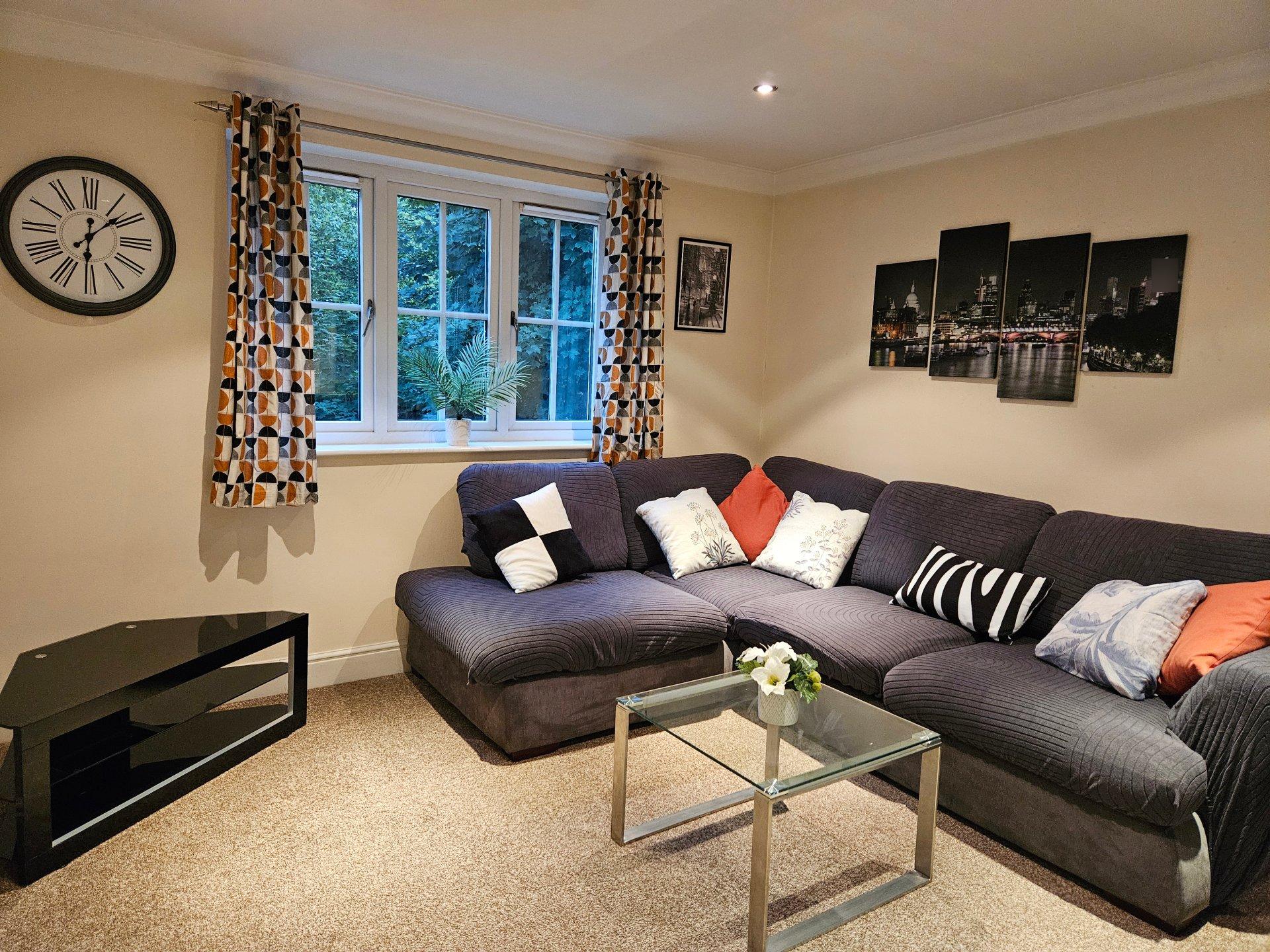 Flat Bardeen Place in Bracknell