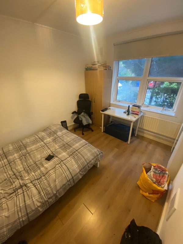 Room The Tanneries in Greater London