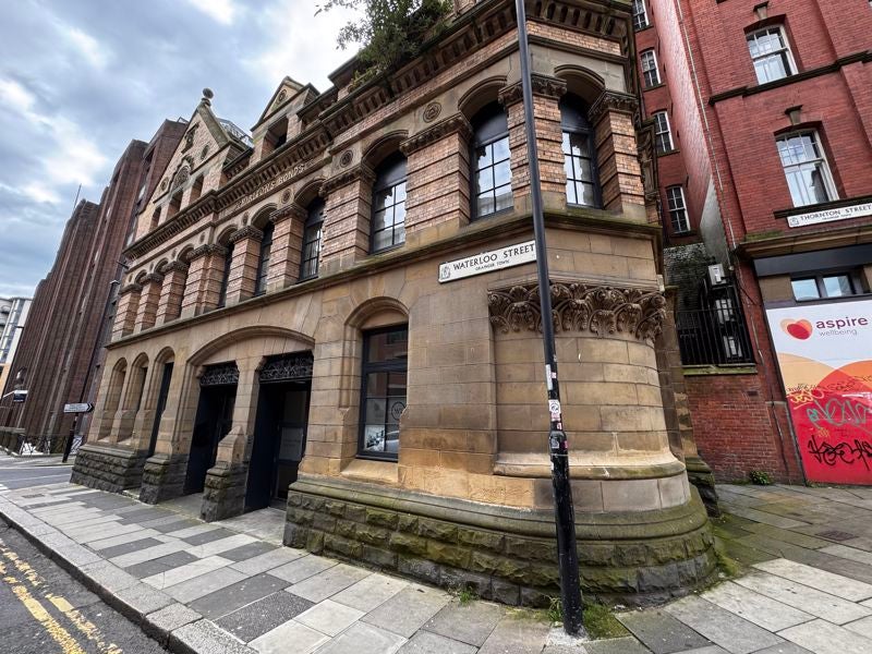 Flat Waterloo Street in Newcastle upon Tyne