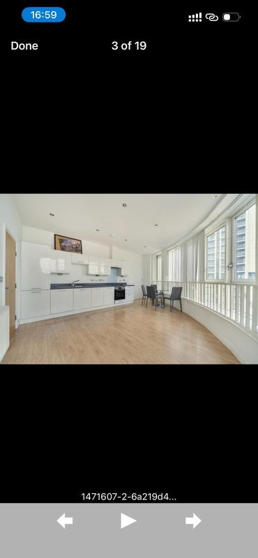 Room High Street in Greater London