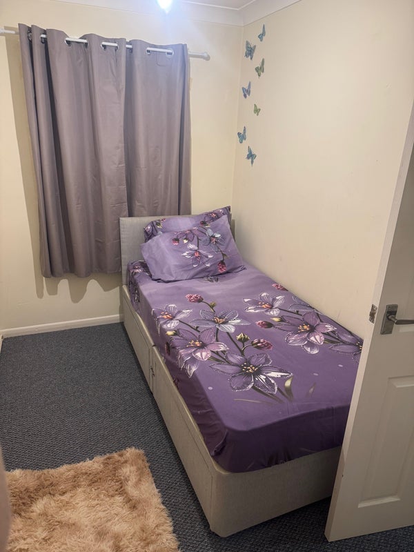 House Hartfield Close in Chesterfield