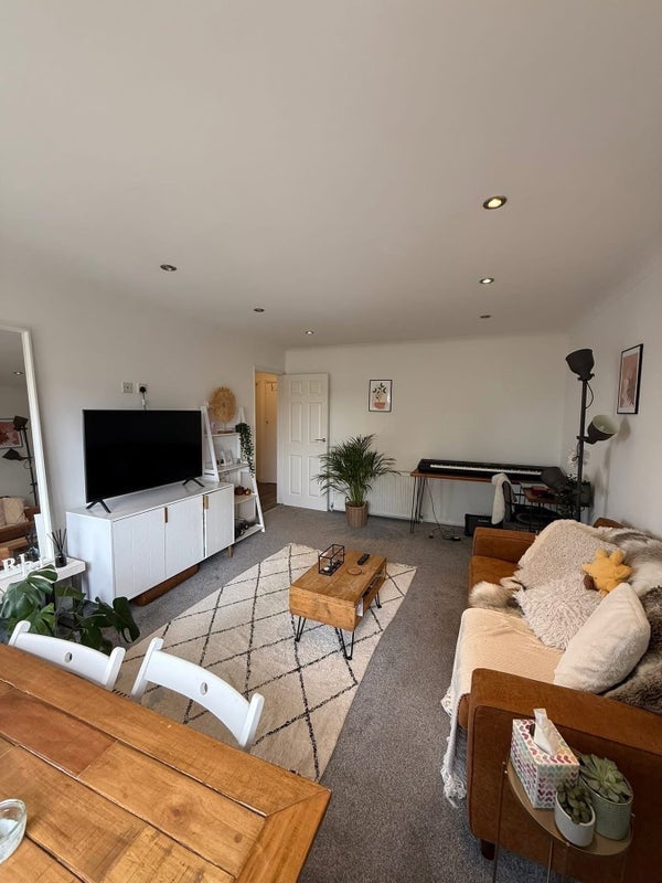 Room Athenaeum Road in Greater London