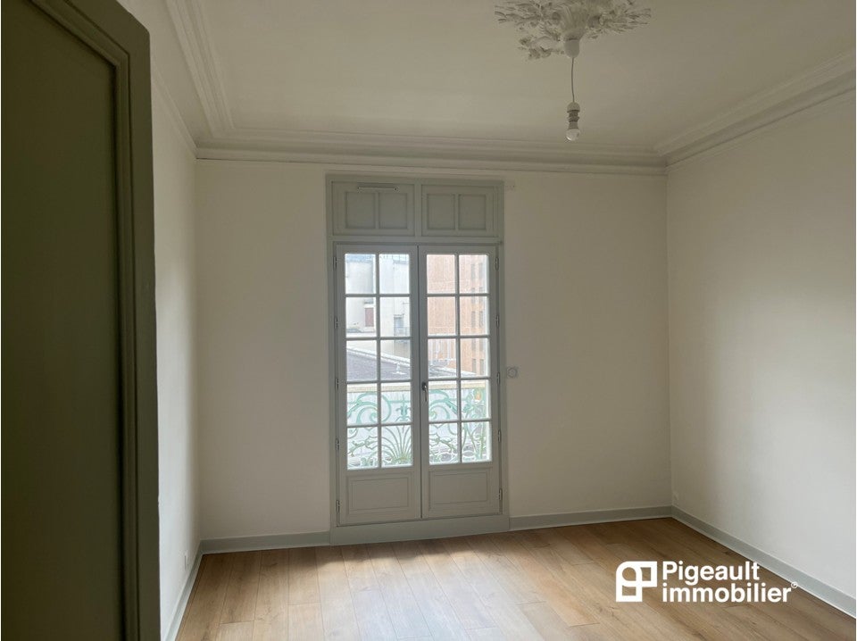 Flat Avenue Louis Barthou in Rennes