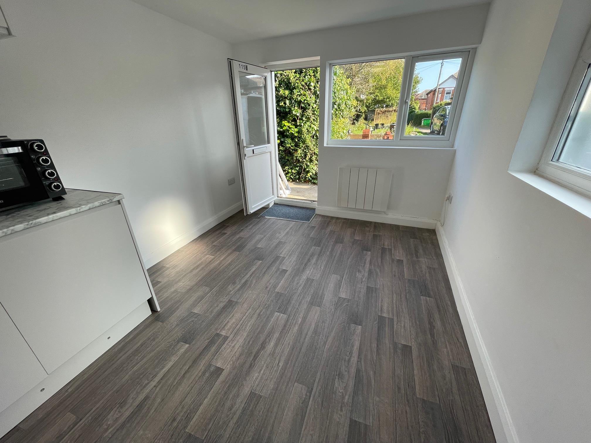 Flat Bargates in Christchurch