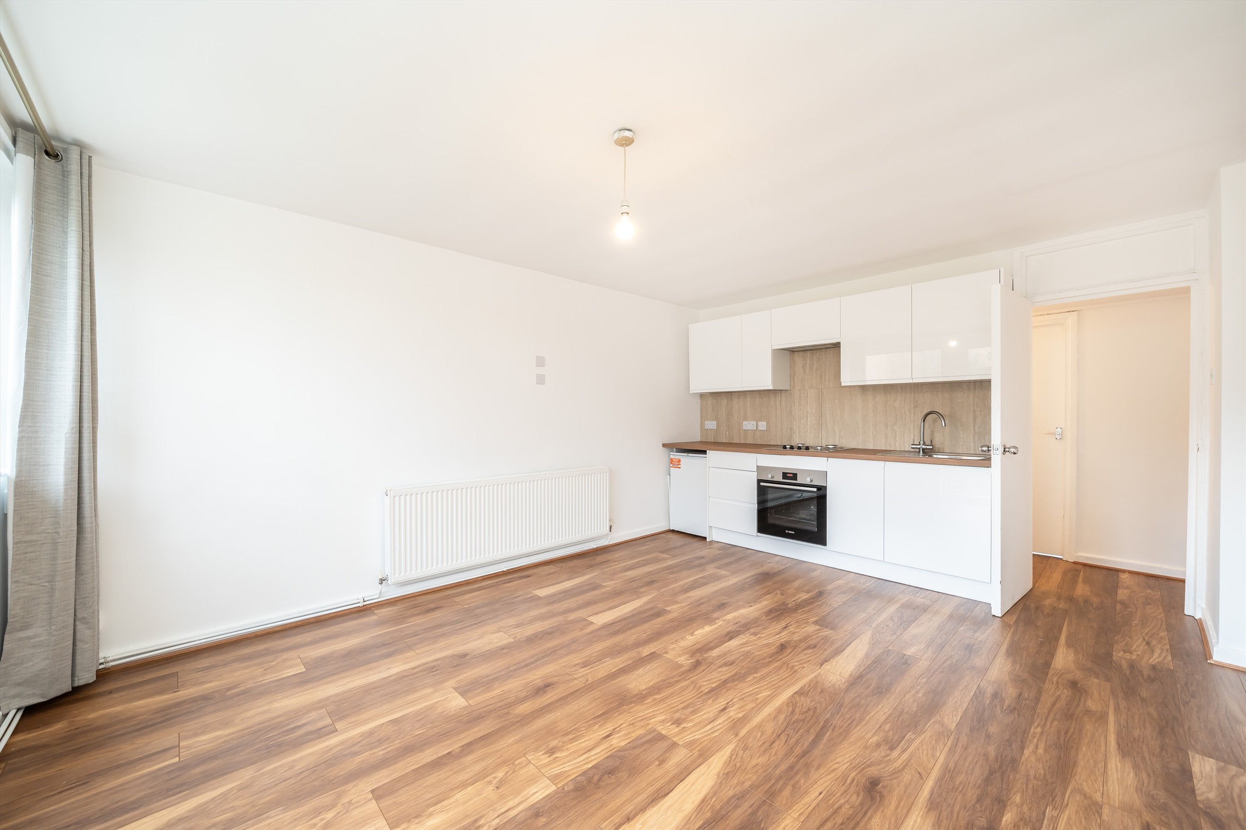 Flat Willesden Lane in Greater London
