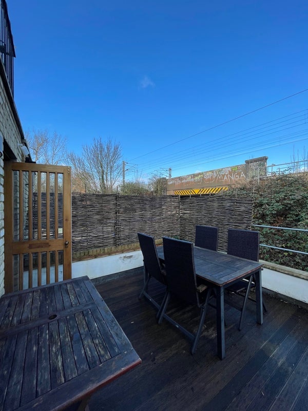 House Scrubs Lane in Greater London