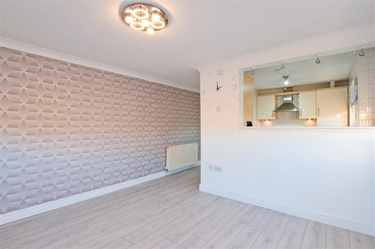 Flat Kemp Court in Hamilton