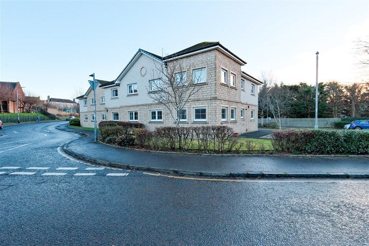 Flat Kemp Court in Hamilton