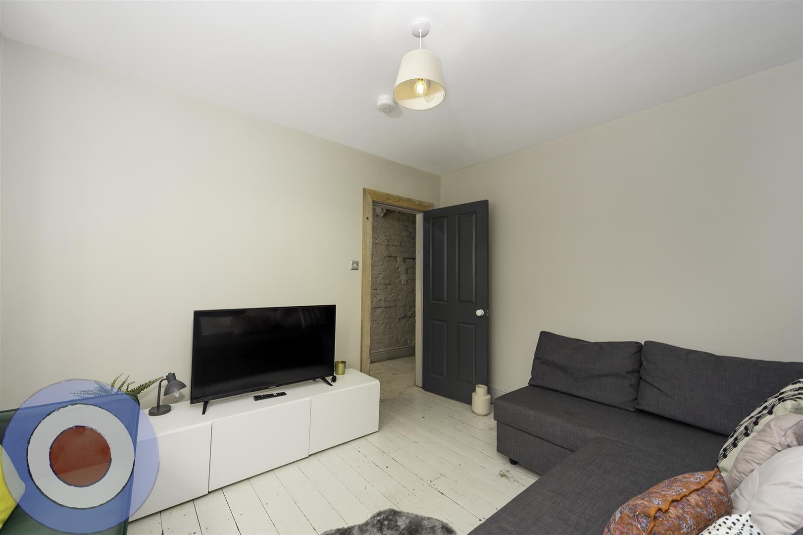 Room Ruskin Avenue in Manchester