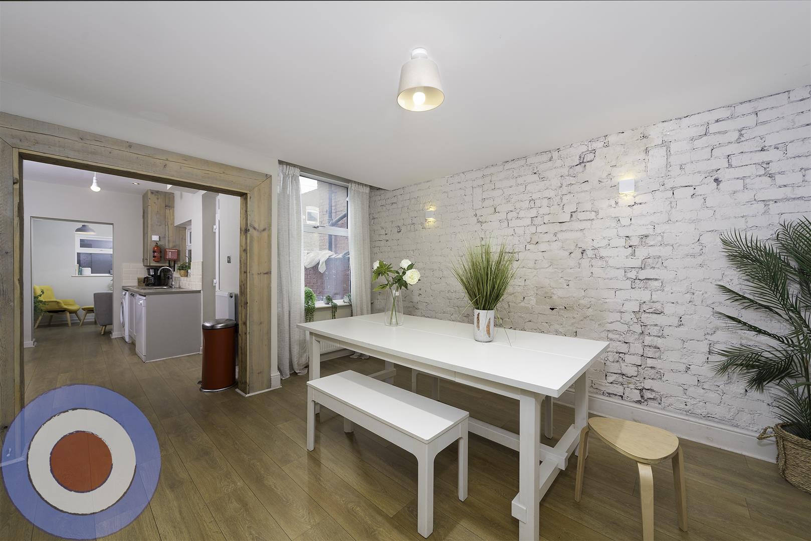 Room Ruskin Avenue in Manchester
