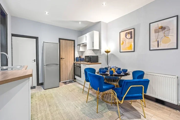 Flat Doneraile Street in Greater London