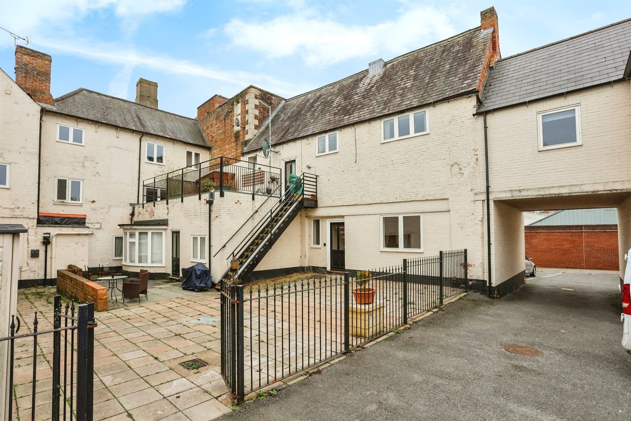 Flat High Street in Melton