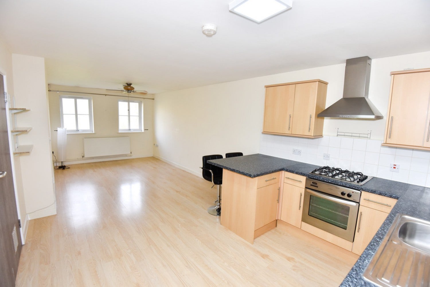 Flat Palomino Place in Westbury