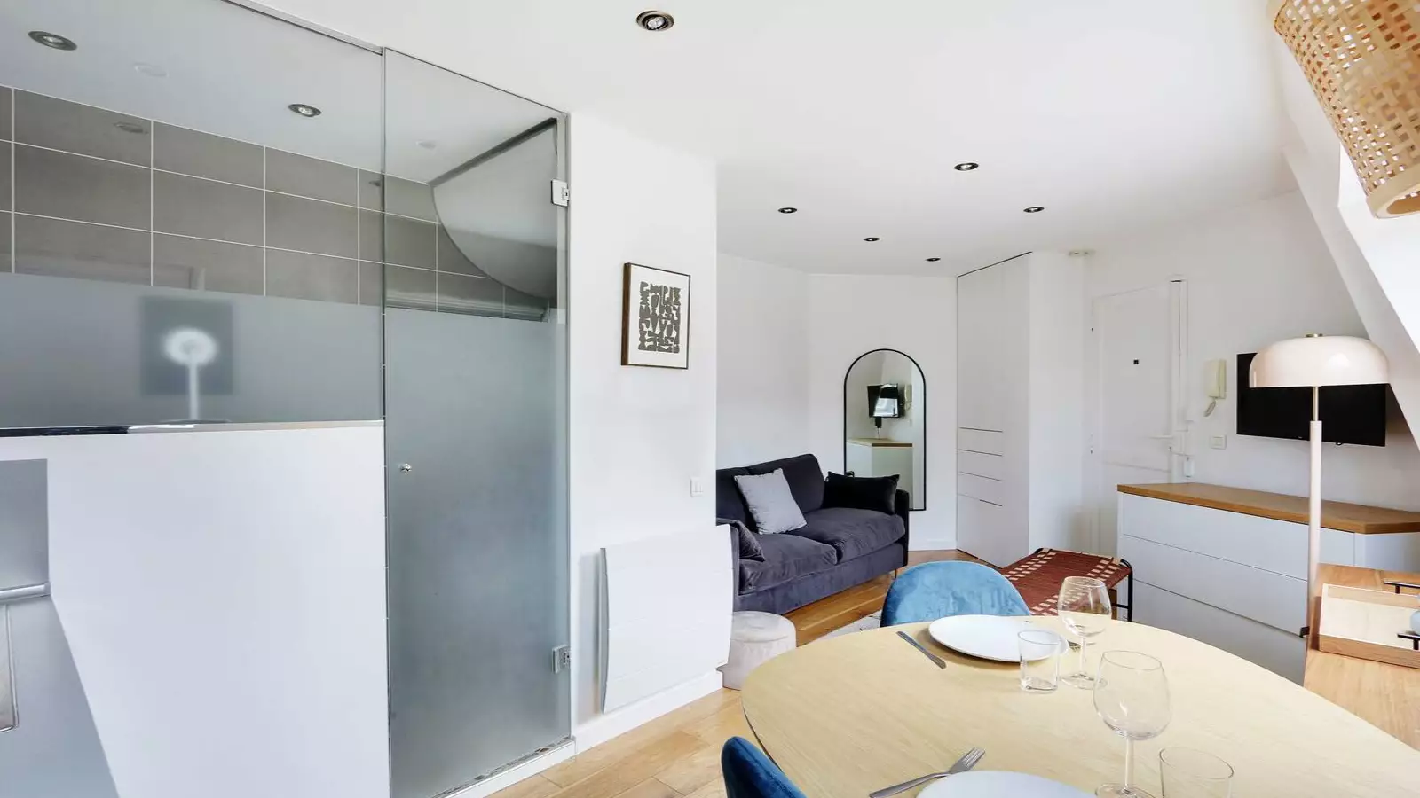 Flat Rue Étienne Marcel in Paris