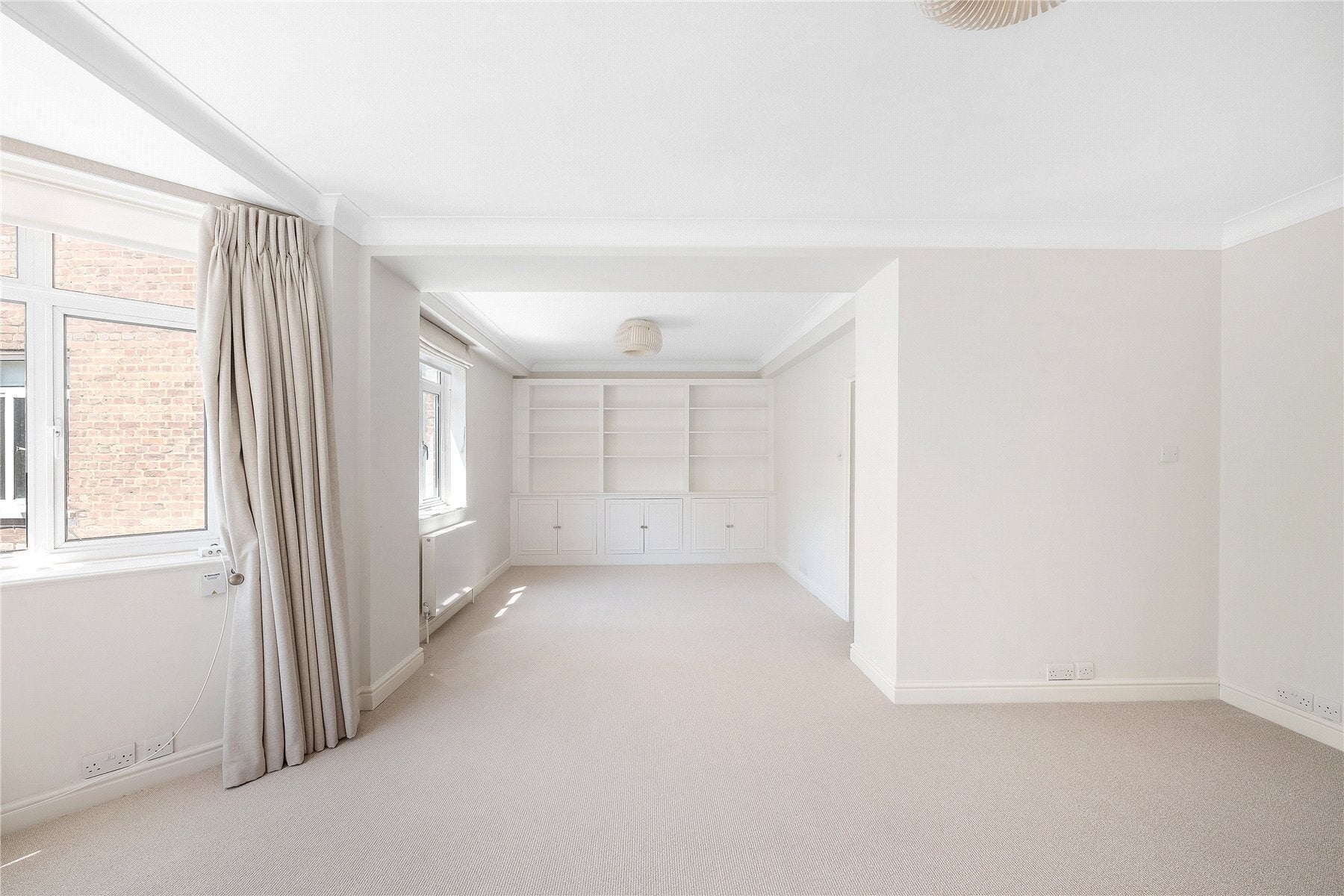 Flat Old Brompton Road in Greater London