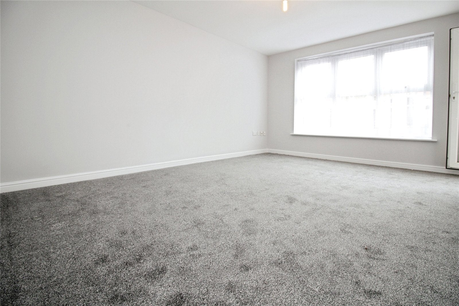 Flat Osier Drive in Basildon