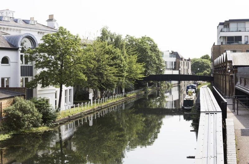 Flat Kensal Road in Greater London
