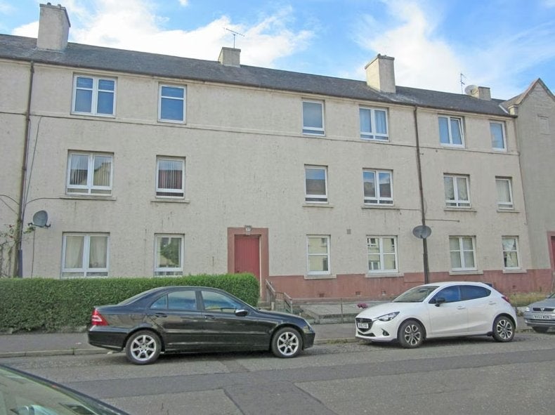 Flat Dickson Street in City of Edinburgh