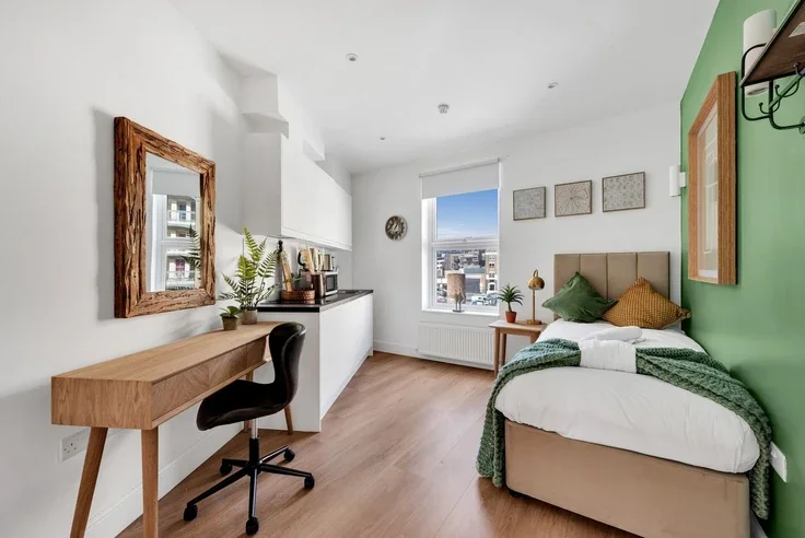 Flat Swinton Street in Greater London