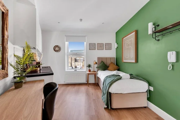 Flat Swinton Street in Greater London