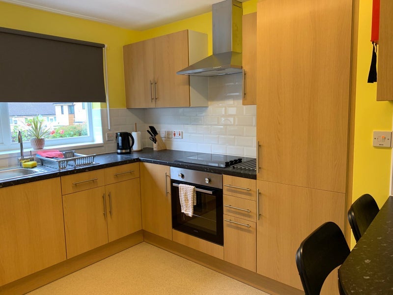 Room Dykes Way in Greater London