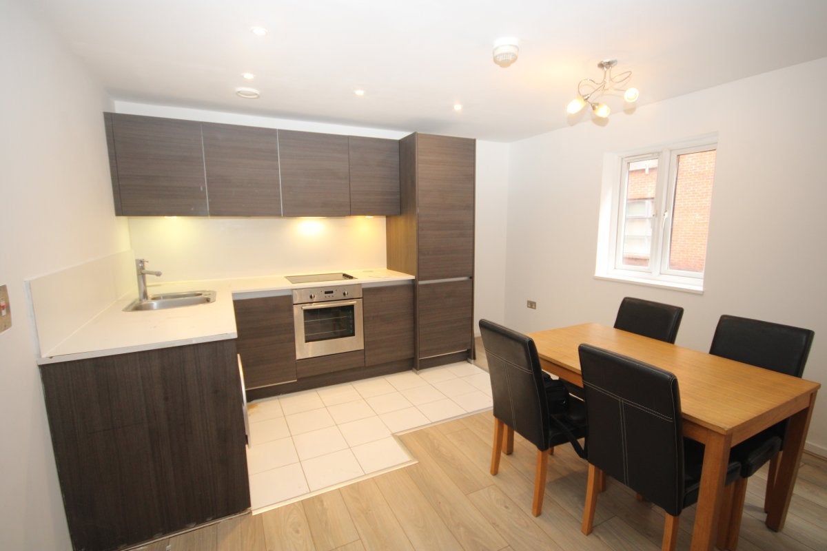 Flat Russell Street in Chester