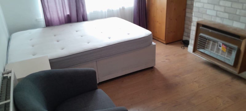 Room Hob Moor Croft in Birmingham