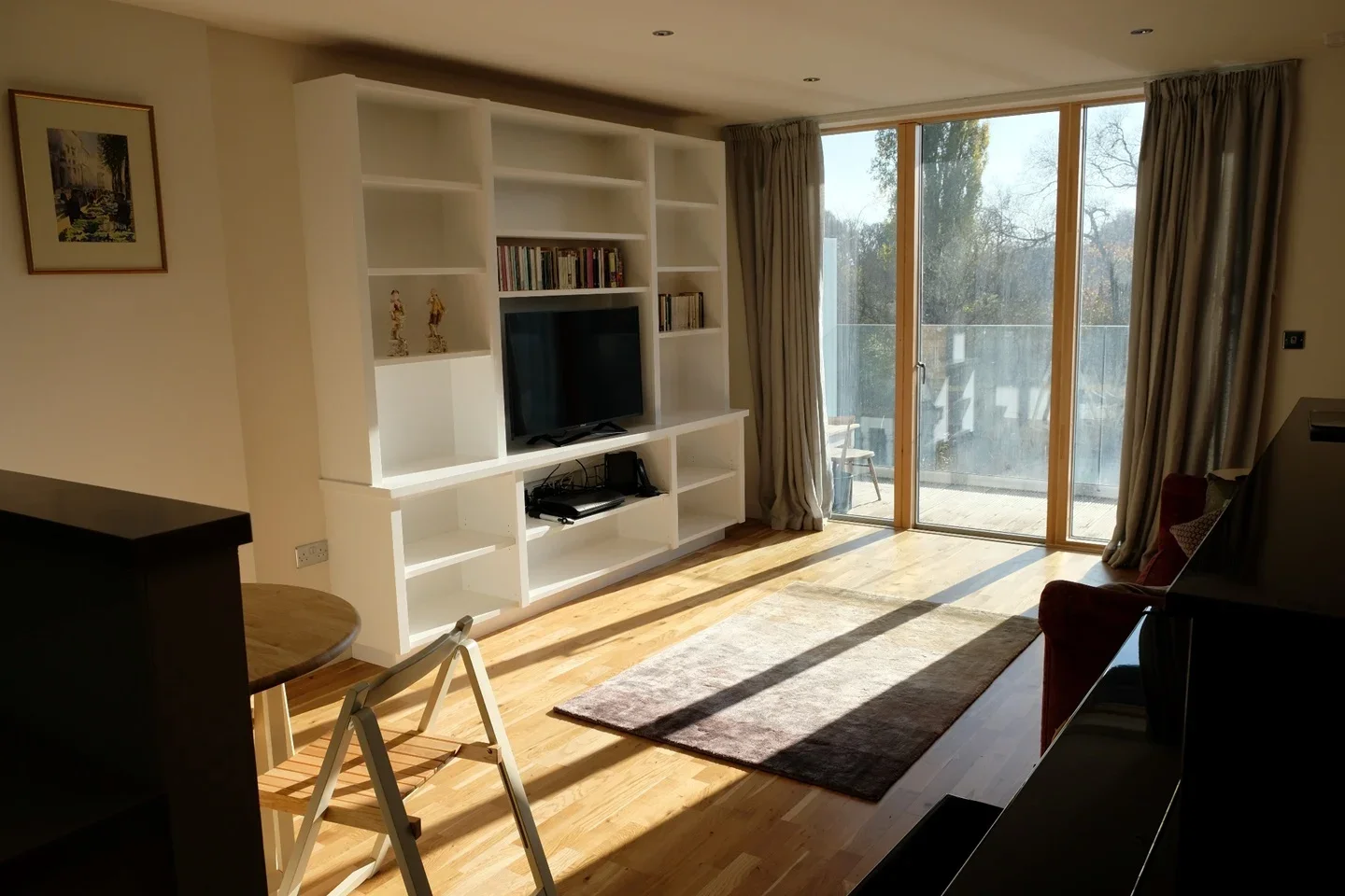 Flat Kew Bridge Road in Greater London