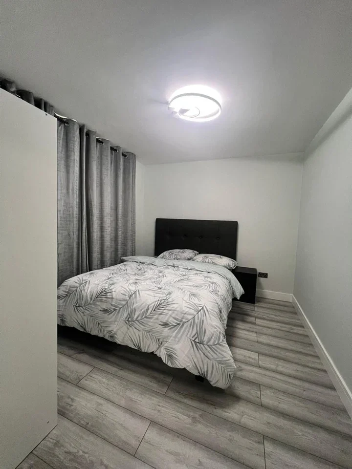 Room Youens Road in High Wycombe