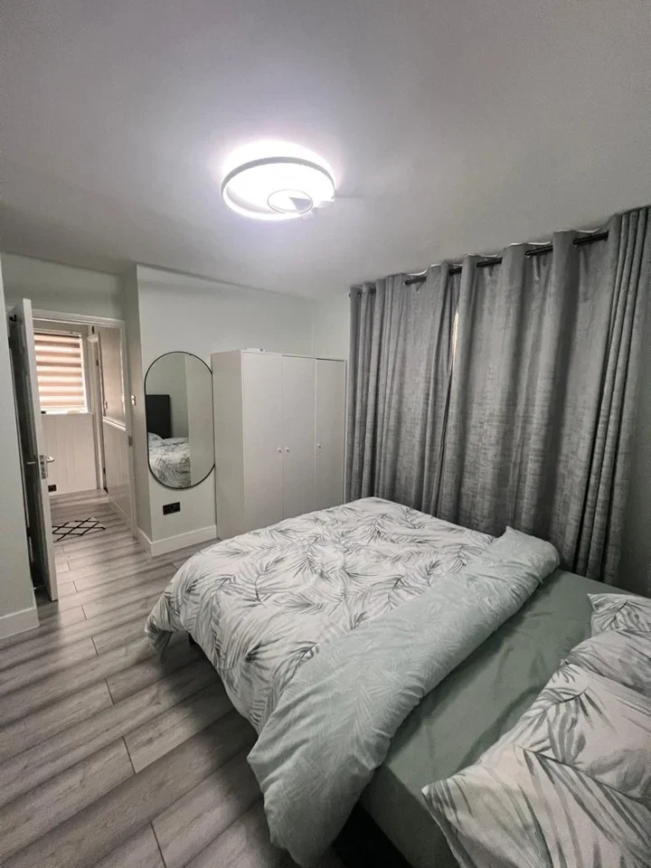 Room Youens Road in High Wycombe