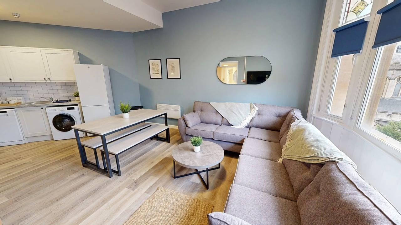 Flat Clare Street in Bristol