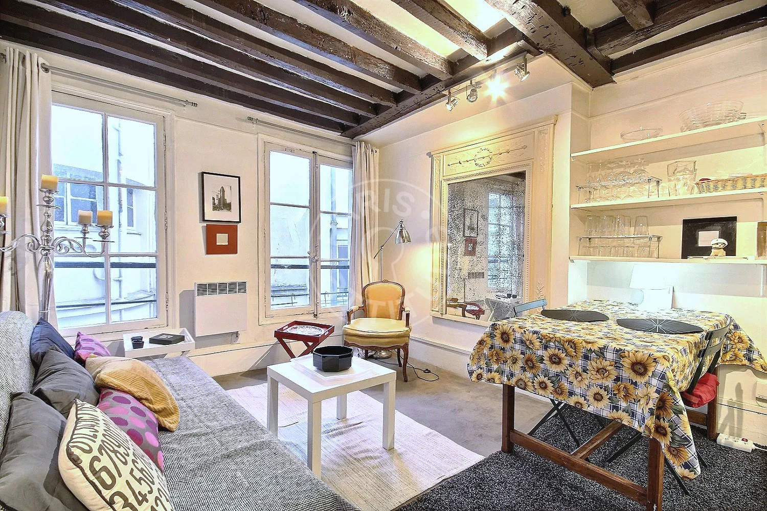 Appartement Rue Saint-Denis à Paris