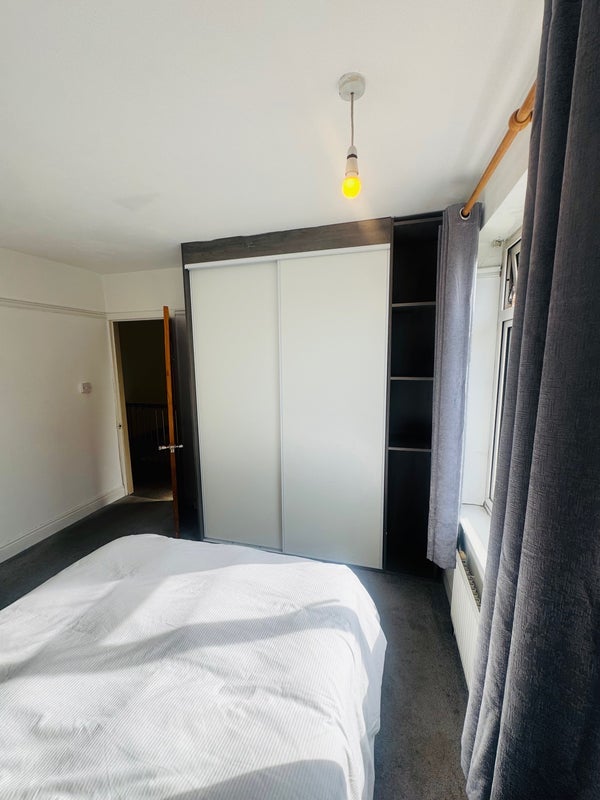 Room Paxton Road in Coventry
