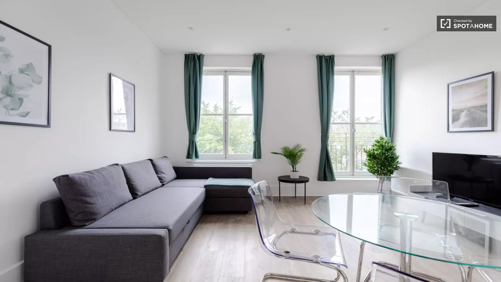 Flat Trebovir Road in Greater London